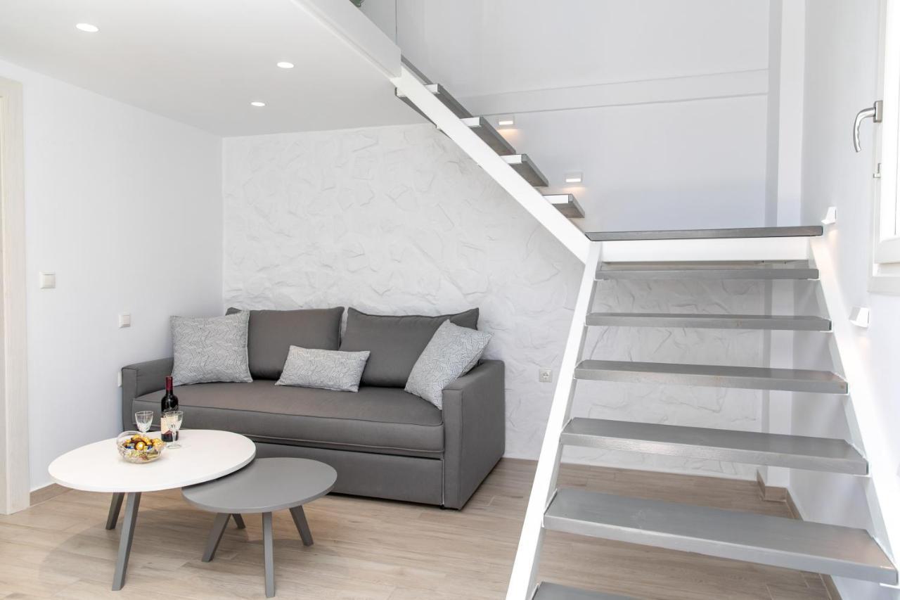 Marina'S Suites Naxos City エクステリア 写真