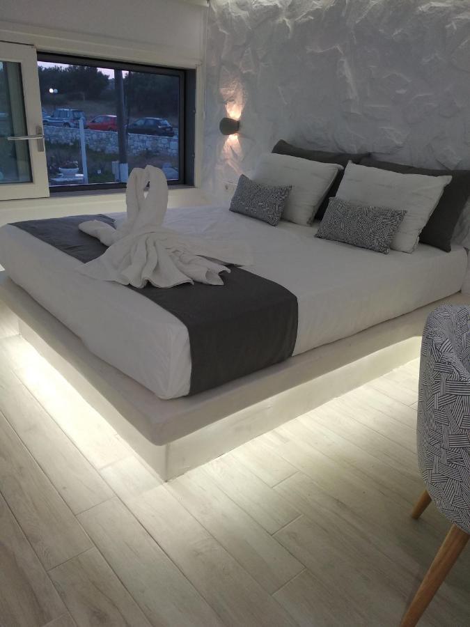 Marina'S Suites Naxos City エクステリア 写真